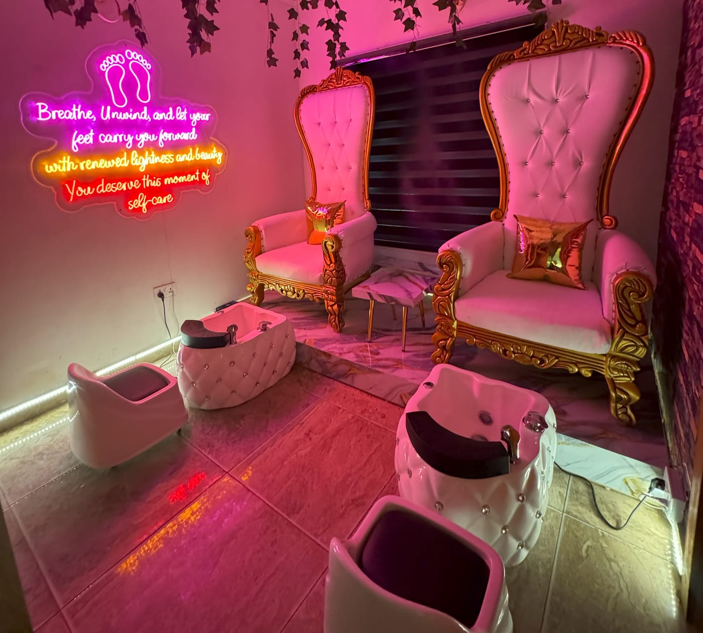 Manicure & Pedicure at Beebella